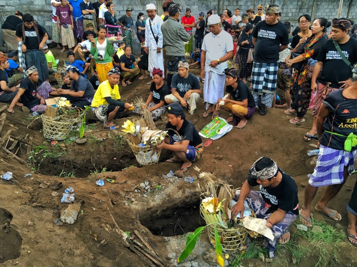  2 BALI FUNERAL BLOG.jpg
