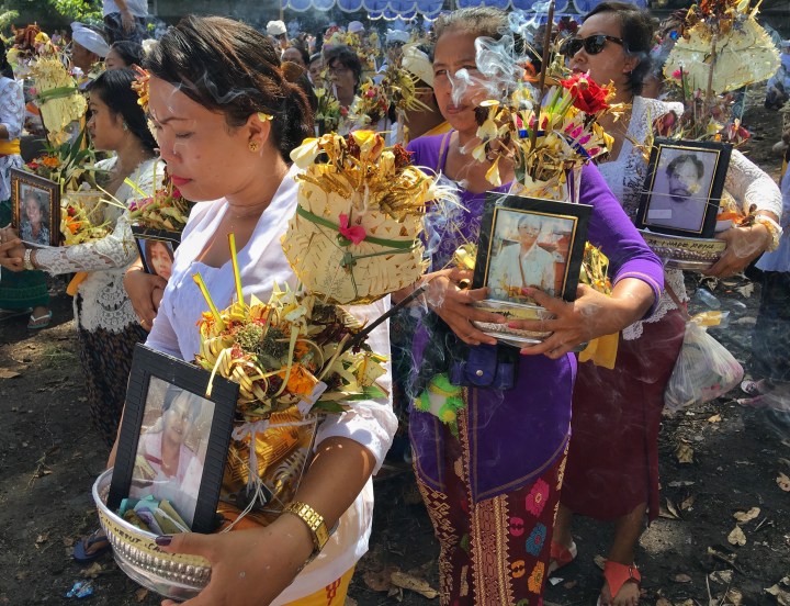 2 BALI FUNERAL BLOG.jpg